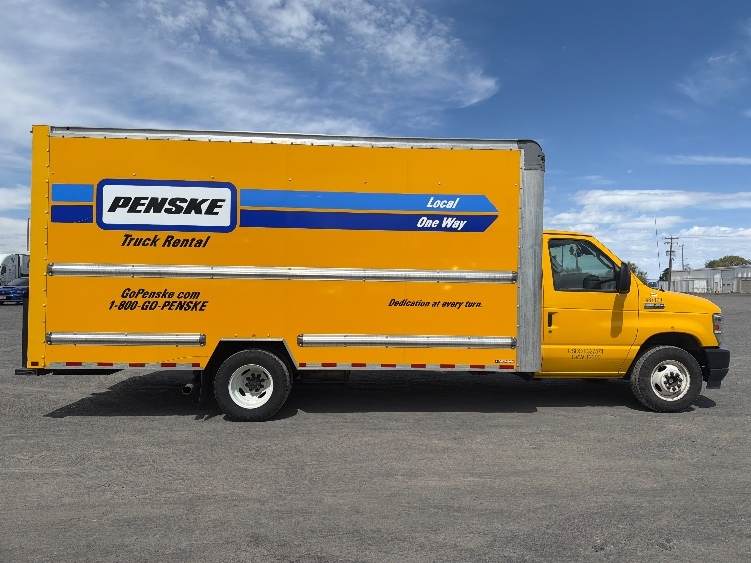 Used 2022 Ford E-350 - photo 15