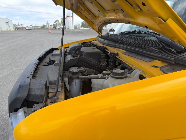 Used 2022 Ford E-350 - photo 24
