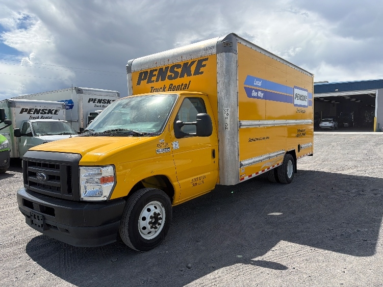 Used 2022 Ford E-350 - photo 5