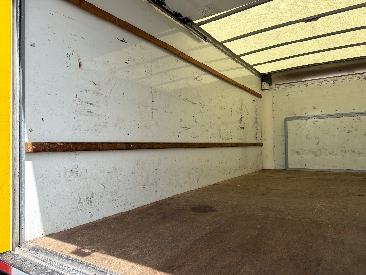 Used 2022 Ford E-350 - photo 11