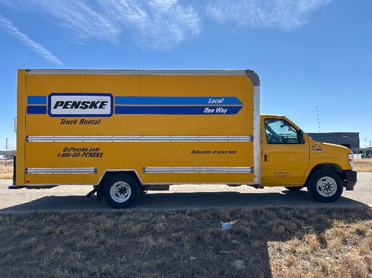 Used 2022 Ford E-350 - photo 15