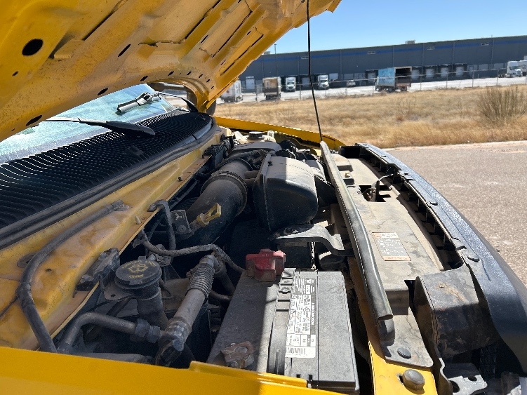 Used 2022 Ford E-350 - photo 23