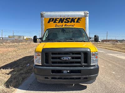 Used 2022 Ford E-350 - photo 2