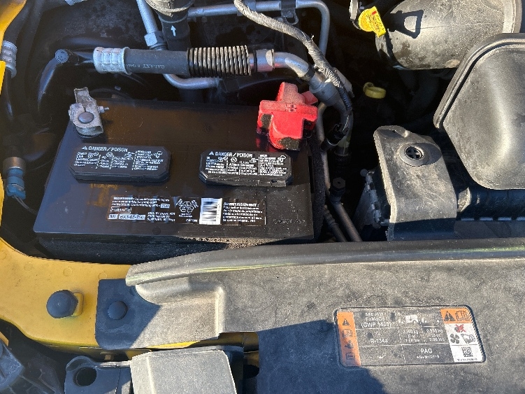 Used 2022 Ford E-350 - photo 25