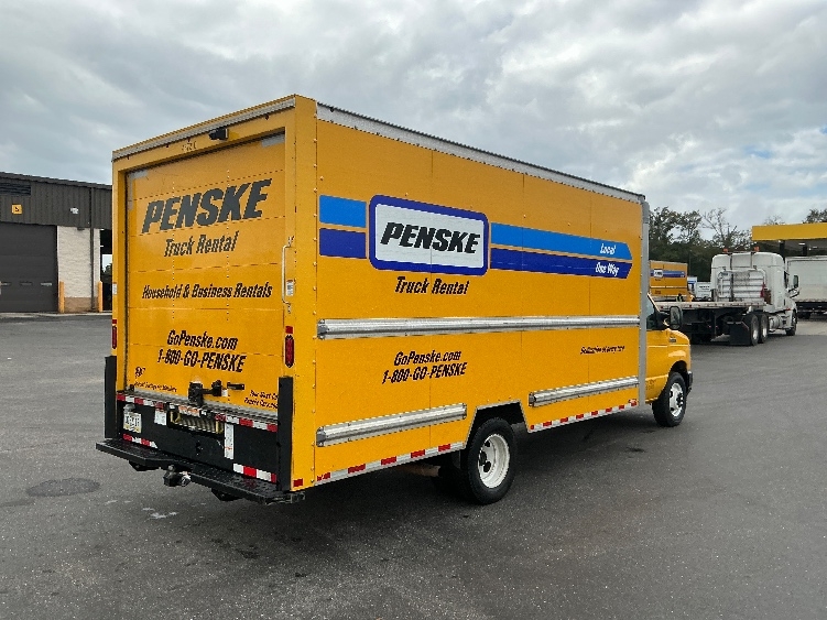 Used 2022 Ford E-350 - photo 15