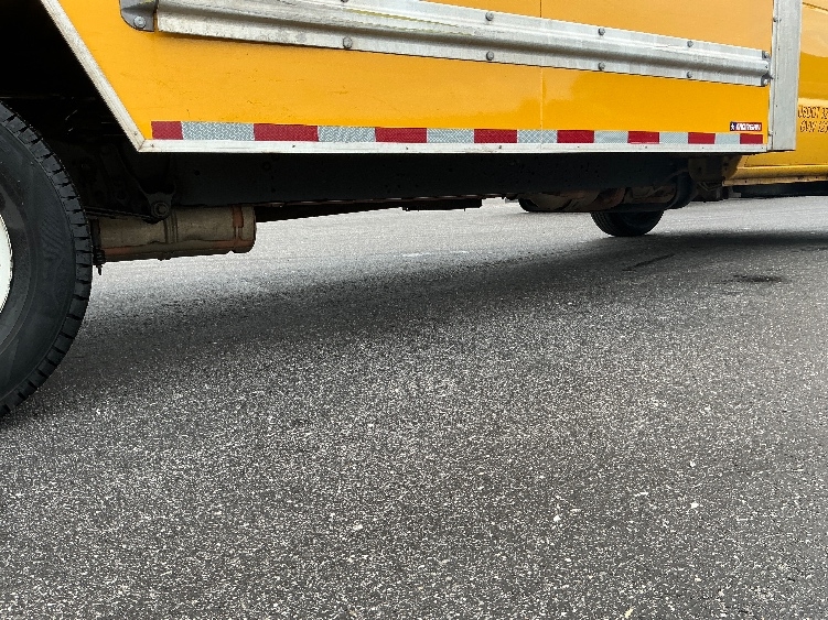 Used 2022 Ford E-350 - photo 16