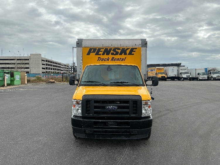 Used 2022 Ford E-350 Box Van - photo 2