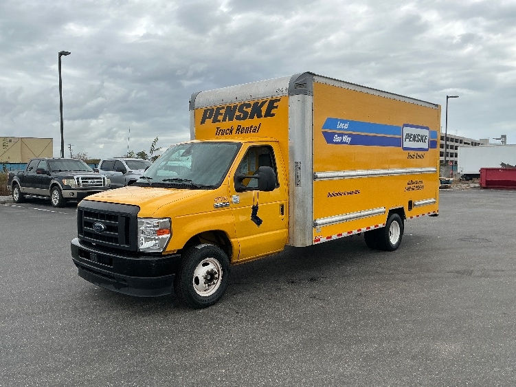 Used 2022 Ford E-350 - photo 5