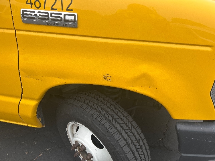 Used 2022 Ford E-350 - photo 24