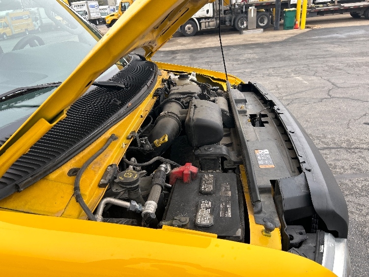 Used 2022 Ford E-350 - photo 21