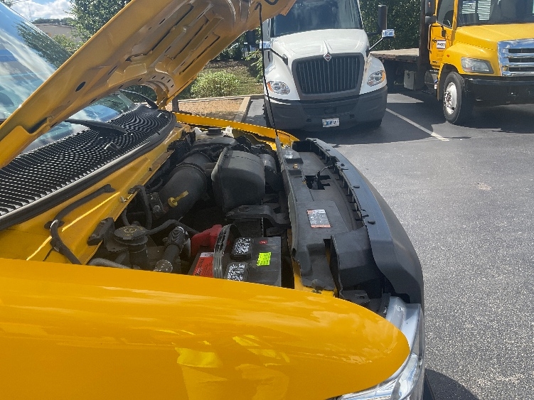Used 2022 Ford E-350 - photo 25