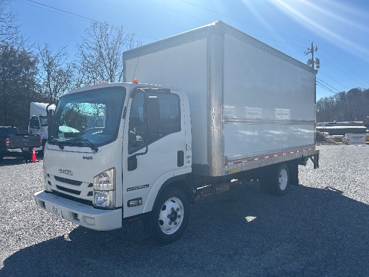 Used 2021 Isuzu NPR-HD - photo 5