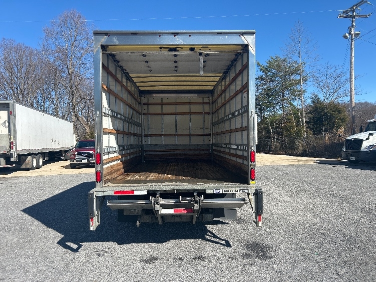 Used 2021 Isuzu NPR-HD - photo 10