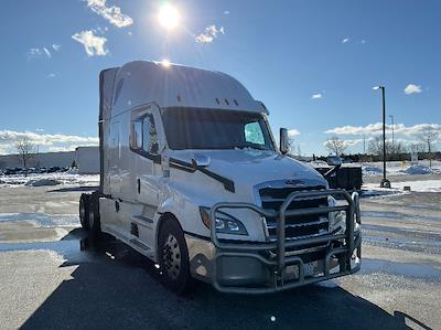 Used 2023 Freightliner Cascadia Detroit DD15AT Semi Truck with Sleeper Cab for sale #5210 - photo 1