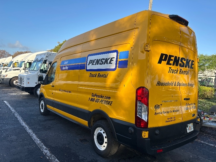 Used 2023 Ford Transit 250 - photo 8