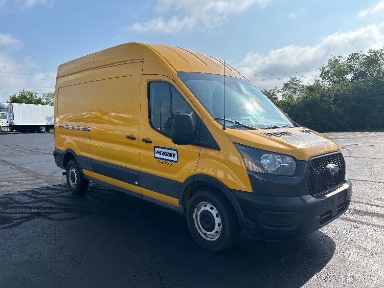 Used 2023 Ford Transit 250 - photo 1