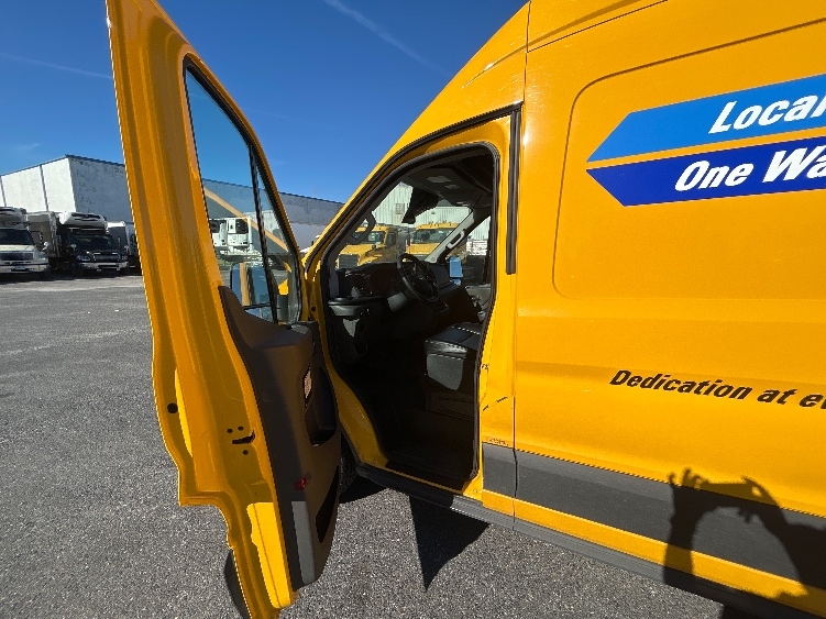 Used 2023 Ford Transit 250 - photo 15