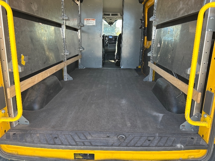 Used 2023 Ford Transit 250 - photo 10