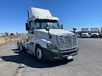 Used 2017 Freightliner Cascadia Detroit DD15 Semi Truck for sale #541429 - photo 1