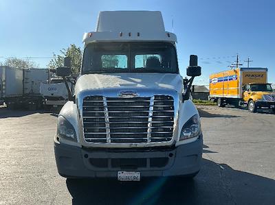 Used 2017 Freightliner Cascadia - photo 1