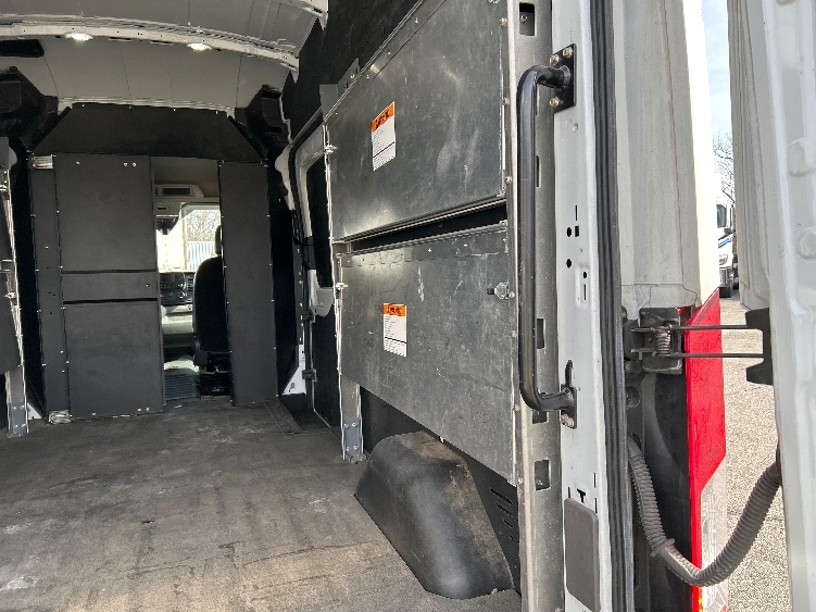 Used 2023 Ford Transit 250 - photo 12
