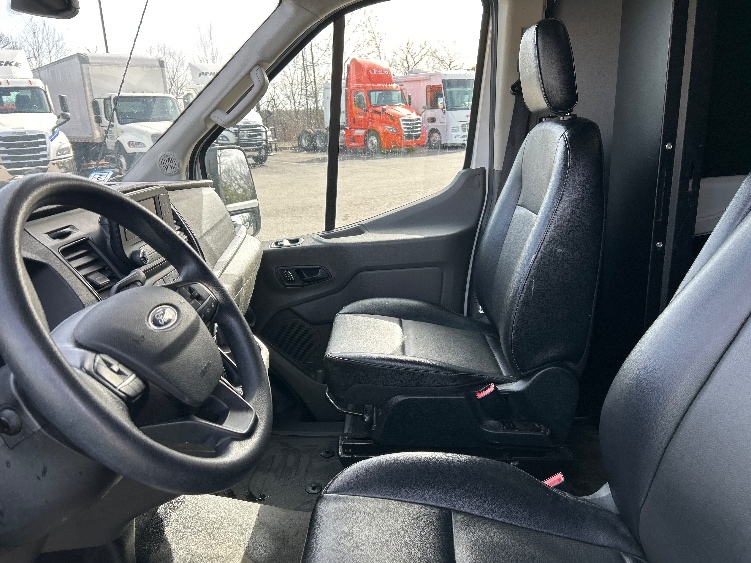Used 2023 Ford Transit 250 - photo 18