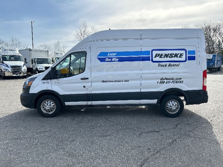 Used 2023 Ford Transit 250 - photo 6