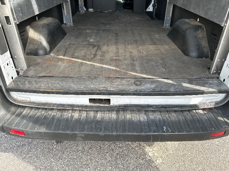 Used 2023 Ford Transit 250 - photo 10