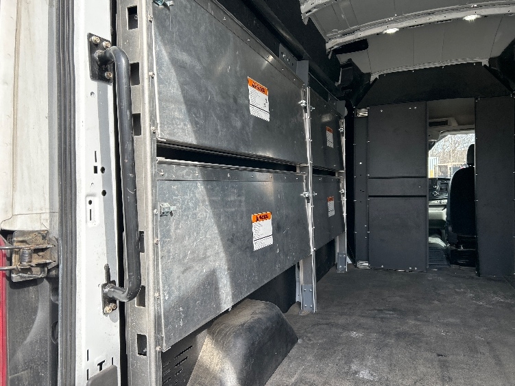 Used 2023 Ford Transit 250 - photo 11