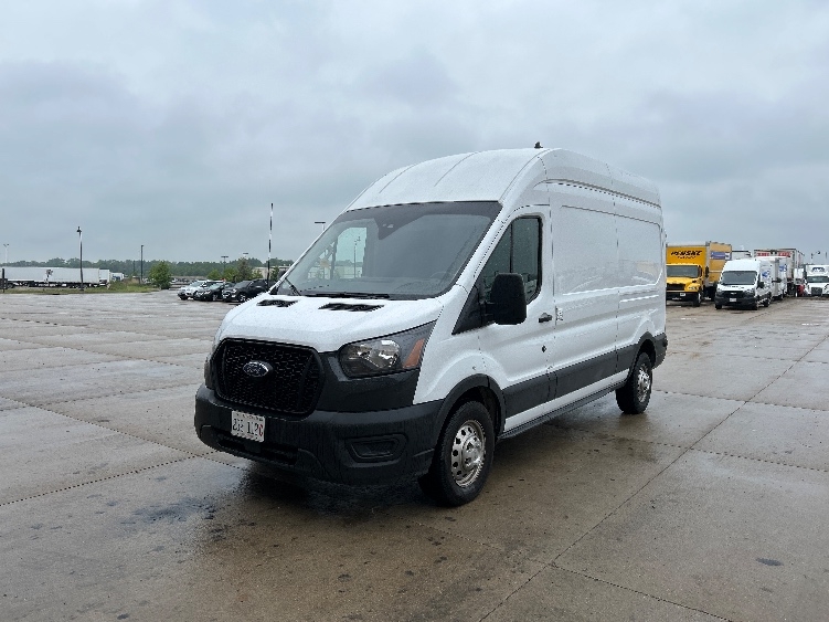 Used 2023 Ford Transit 250 - photo 5