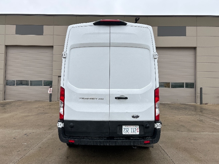 Used 2023 Ford Transit 250 - photo 9