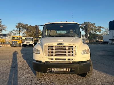 Used 2018 Freightliner M2 106 - photo 1