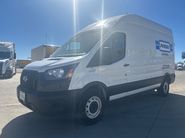 Used 2022 Ford Transit 250 - photo 5