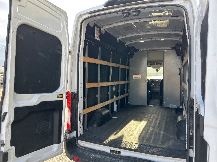 Used 2022 Ford Transit 250 - photo 12