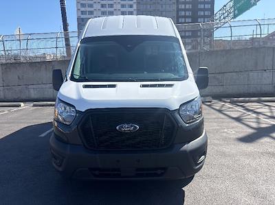 Used 2022 Ford Transit 250 - photo 1