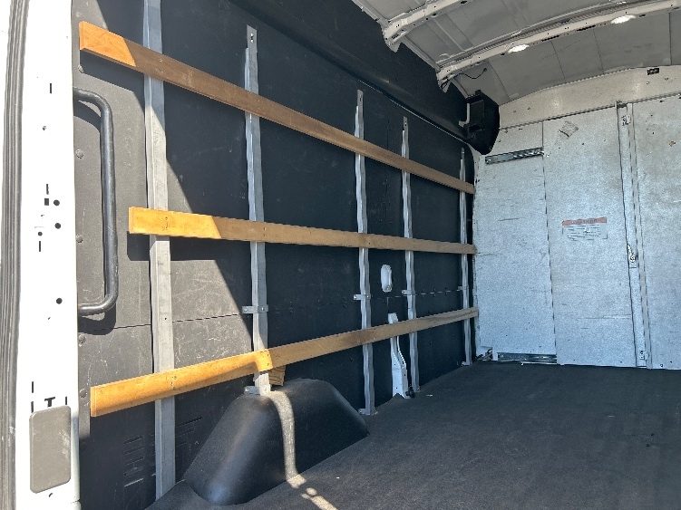 Used 2022 Ford Transit 250 - photo 12