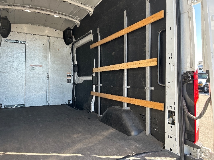 Used 2022 Ford Transit 250 - photo 13