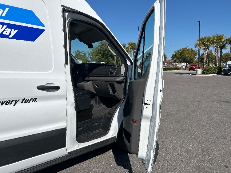 Used 2022 Ford Transit 250 - photo 21