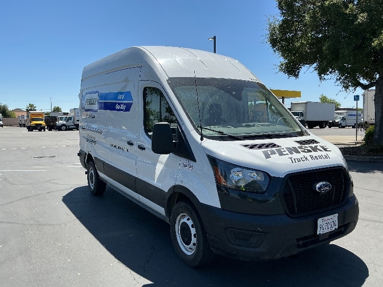 Used 2022 Ford Transit 250 - photo 1