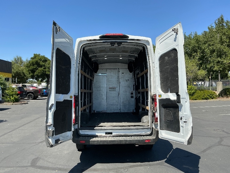 Used 2022 Ford Transit 250 - photo 9