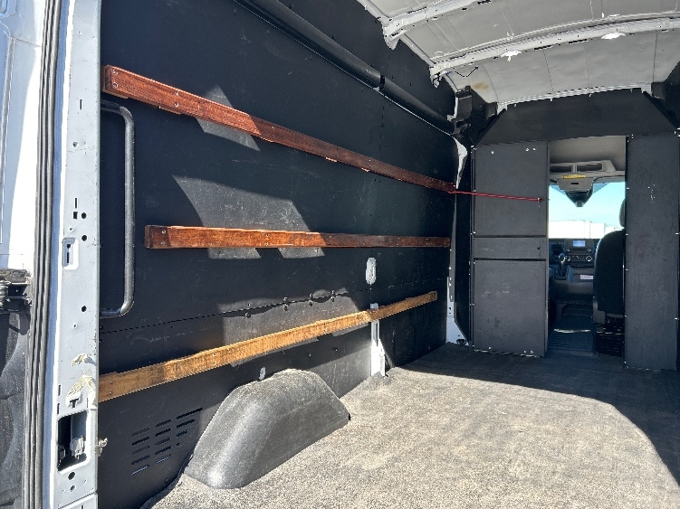 Used 2022 Ford Transit 250 - photo 11
