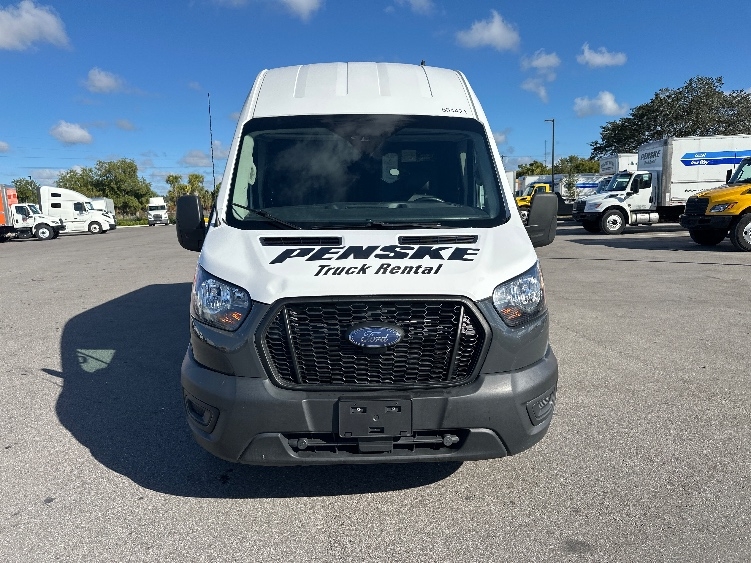 Used 2022 Ford Transit 250 - photo 2