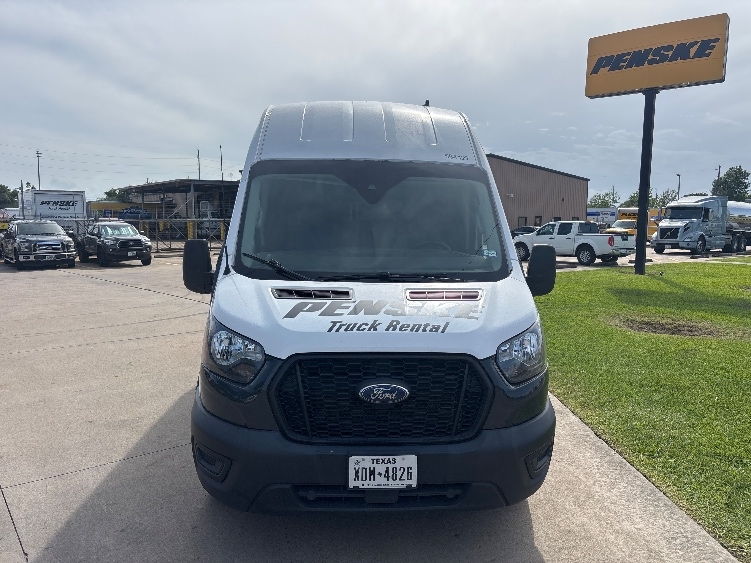 Used 2022 Ford Transit 250 - photo 2