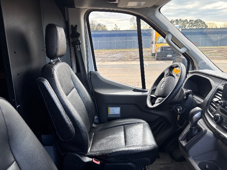 Used 2022 Ford Transit 250 - photo 22
