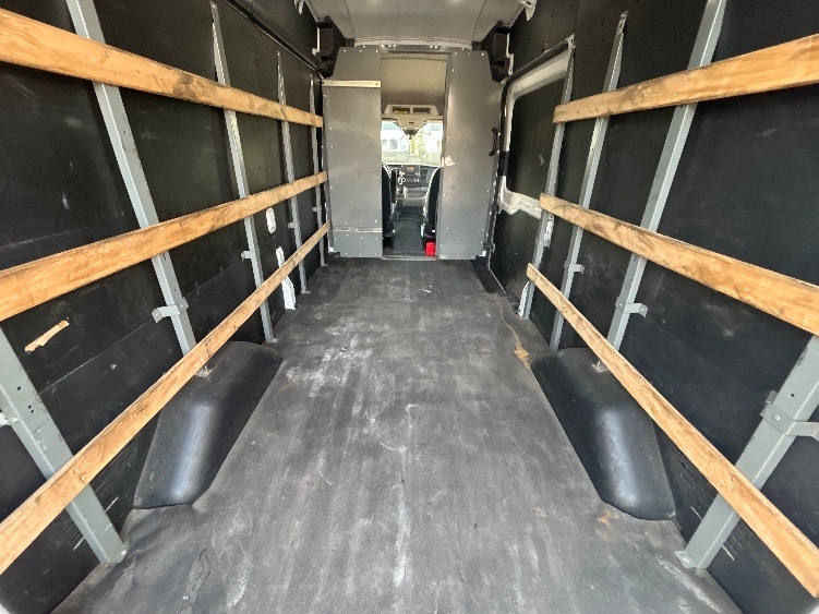Used 2022 Ford Transit 250 - photo 12