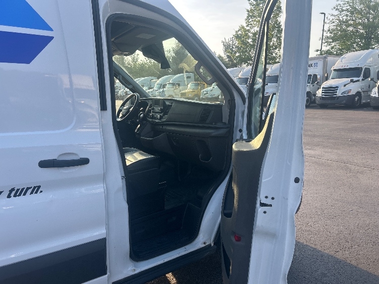 Used 2022 Ford Transit 250 - photo 22