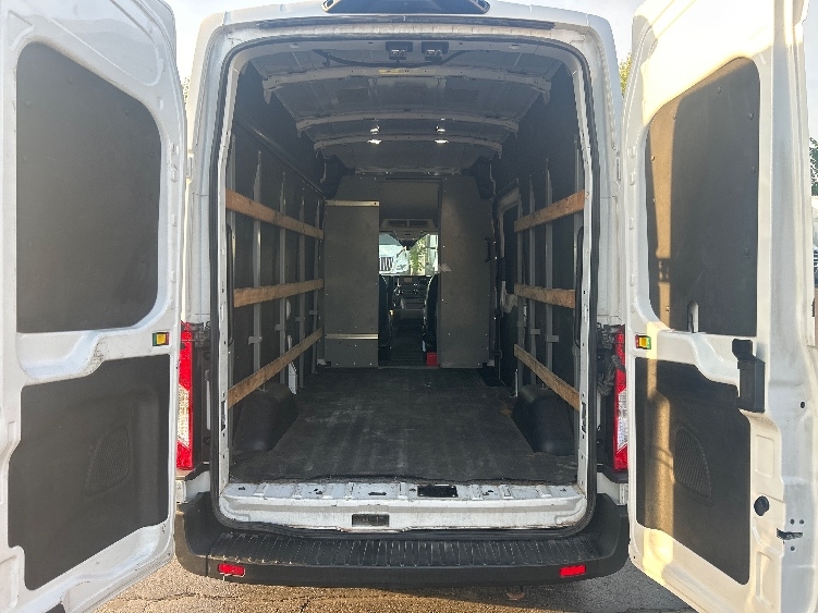 Used 2022 Ford Transit 250 - photo 11