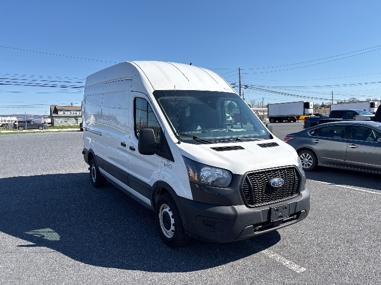 Used 2022 Ford Transit 250 - photo 1