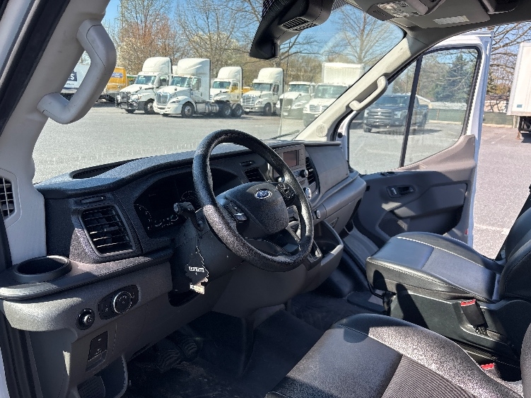 Used 2022 Ford Transit 250 - photo 15