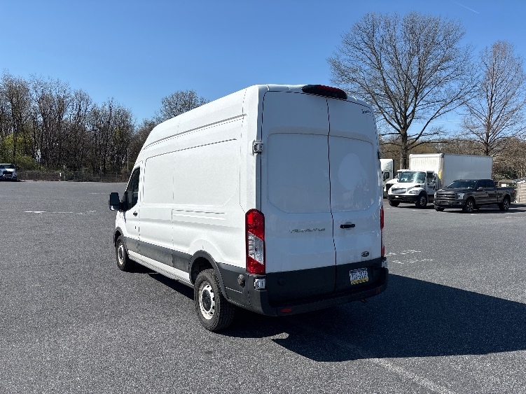 Used 2022 Ford Transit 250 - photo 7